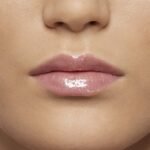Maybelline New York Lifter Gloss, Hydrating Lip Gloss with Hyaluronic Acid, 5.4 ml, Shade 003 Moon : Amazon.ae: Beauty - Image 13