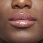 Maybelline New York Lifter Gloss, Hydrating Lip Gloss with Hyaluronic Acid, 5.4 ml, Shade 003 Moon : Amazon.ae: Beauty - Image 12